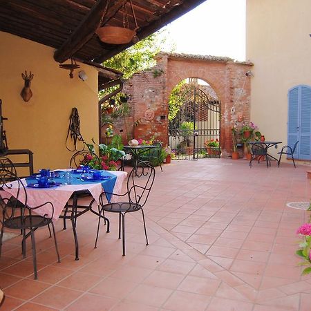 Il Colombaio, Siena -Appartamenti E Camere- Isola d'Arbia Kültér fotó