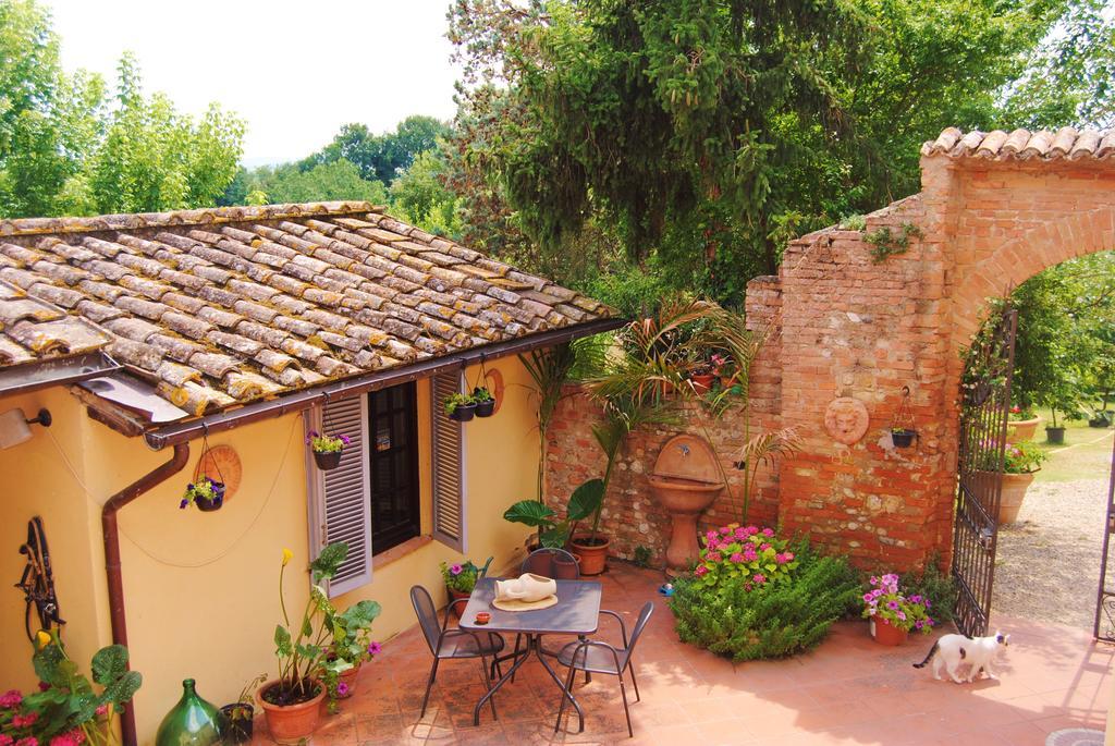 Il Colombaio, Siena -Appartamenti E Camere- Isola d'Arbia Kültér fotó